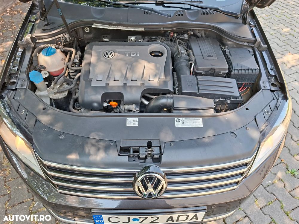 Volkswagen Passat 2.0 TDI Blue TDI Comfortline - 4