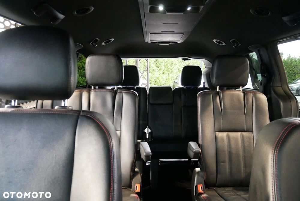 Dodge Grand Caravan - 15
