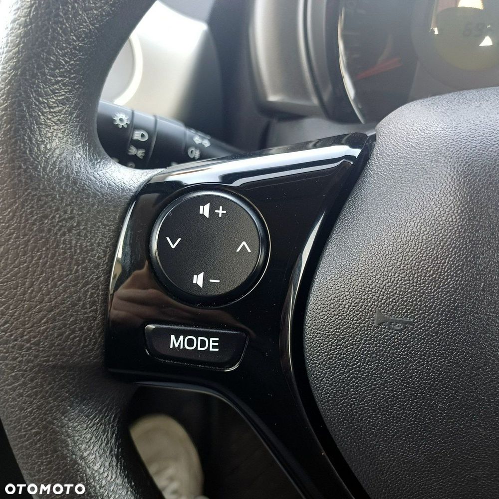 Peugeot 108 - 24