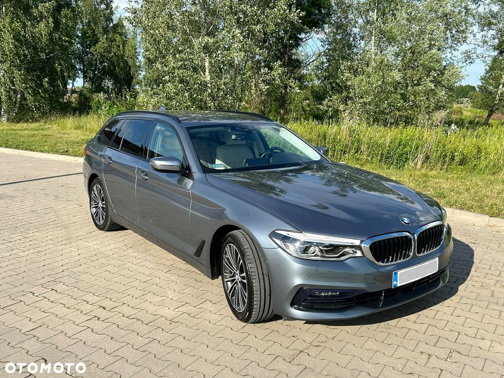 BMW Seria 5 530i xDrive Sport Line sport - 33
