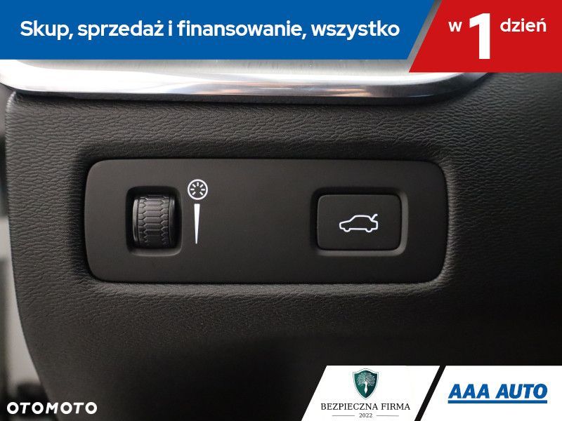 Volvo XC 60 - 18