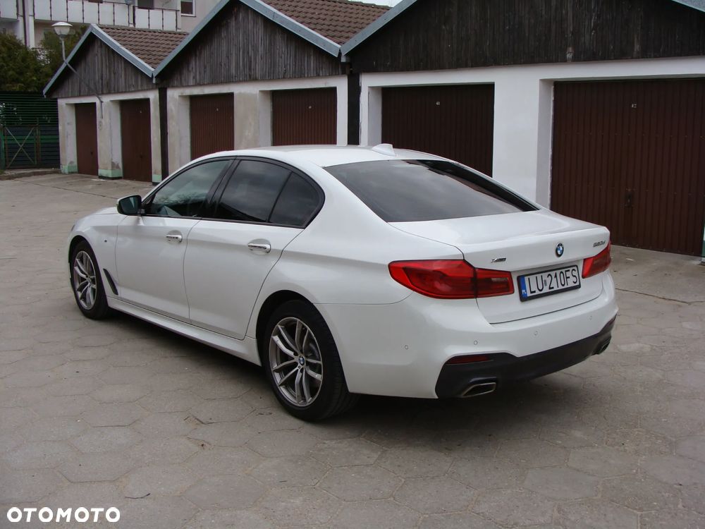 BMW Seria 5 520d xDrive M Sport sport - 3