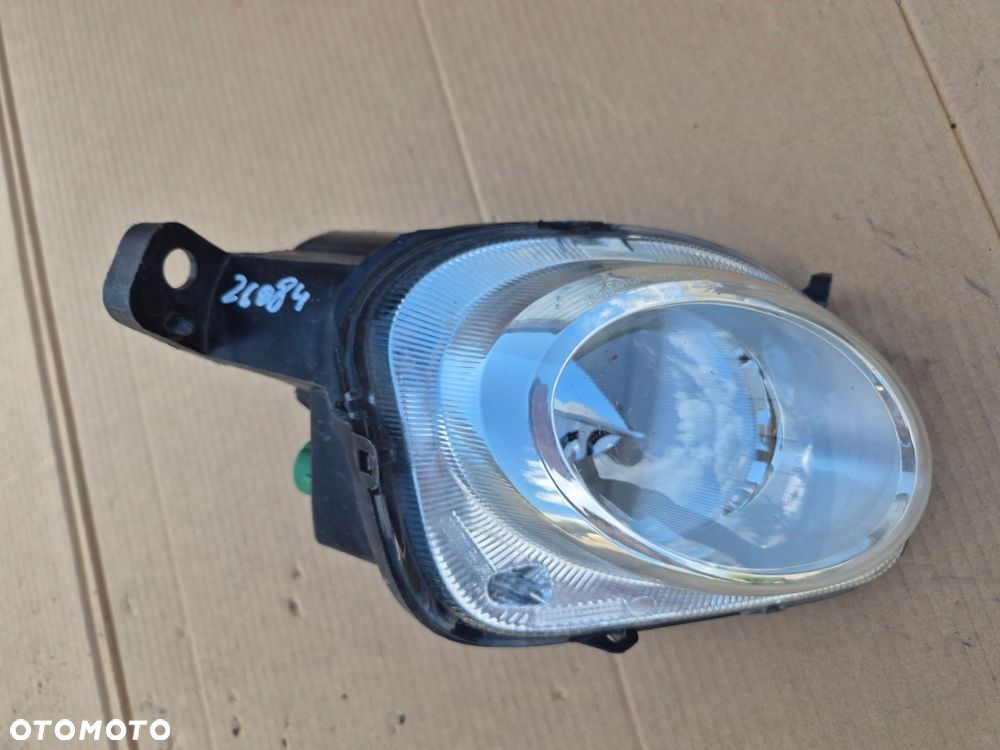 Fiat 500L lampa prawa .Długie.W zderzak.2012-.DRL - 1