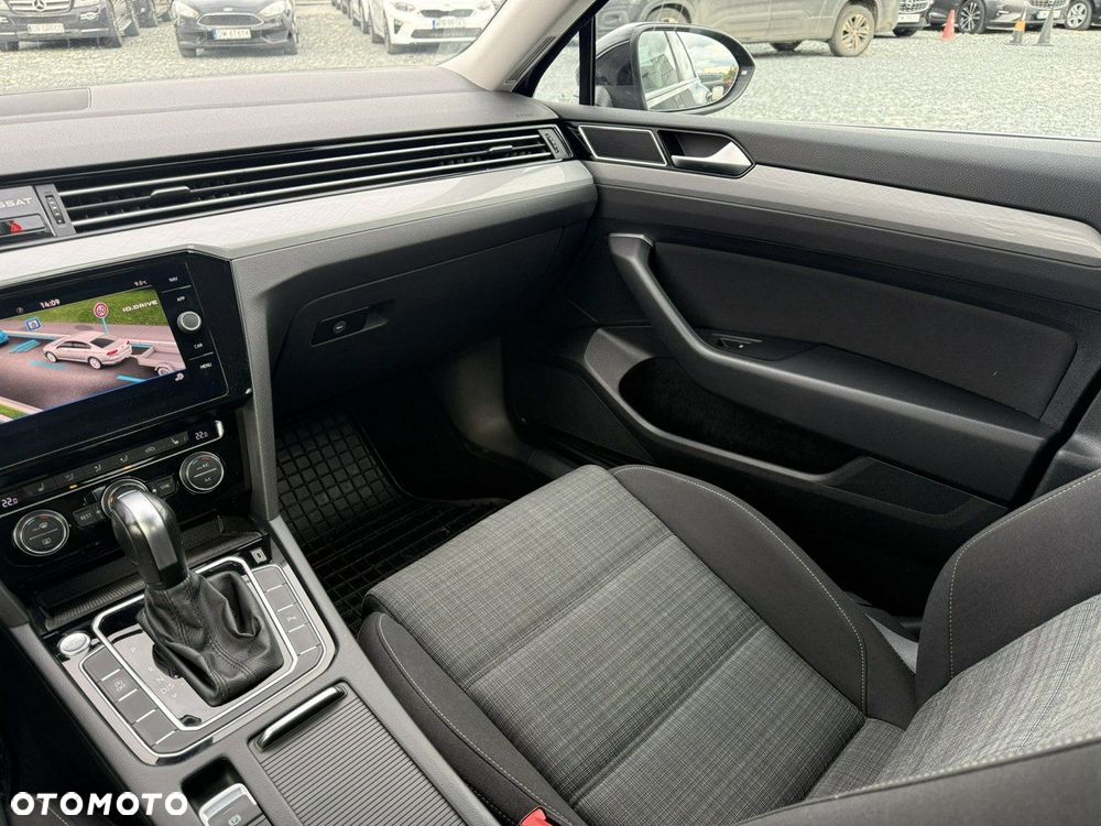 Volkswagen Passat 2.0 TDI EVO Business DSG - 13