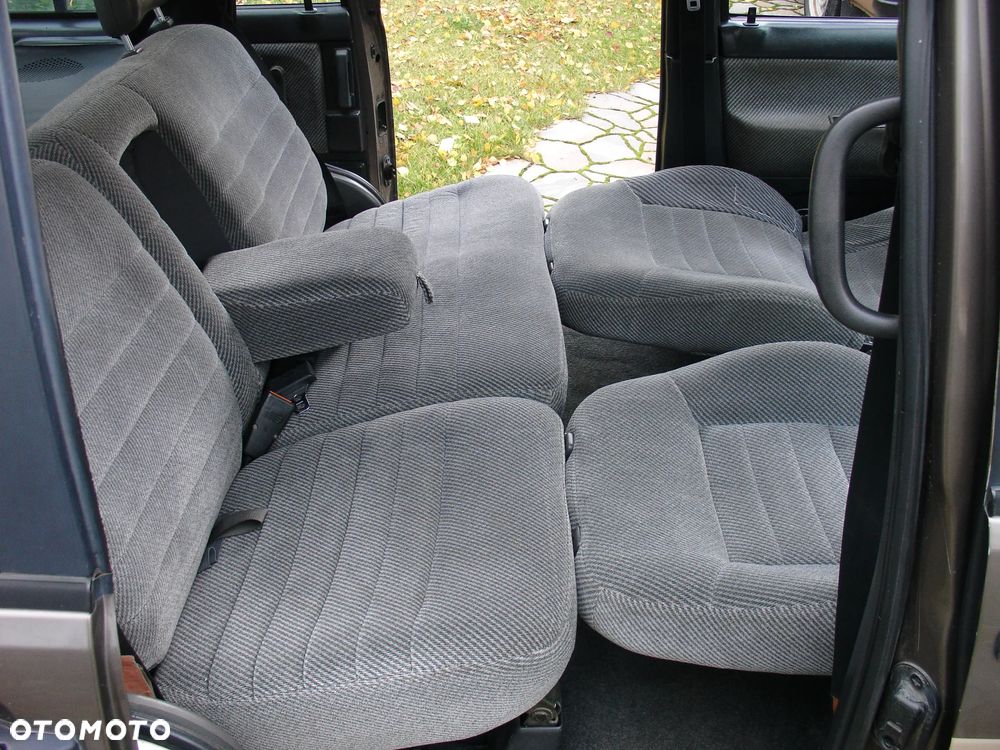 Nissan Prairie 2.0 SLX 5os - 20