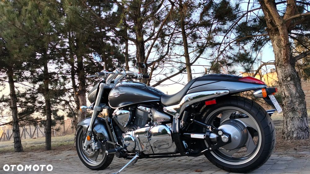 Suzuki Boulevard - 19