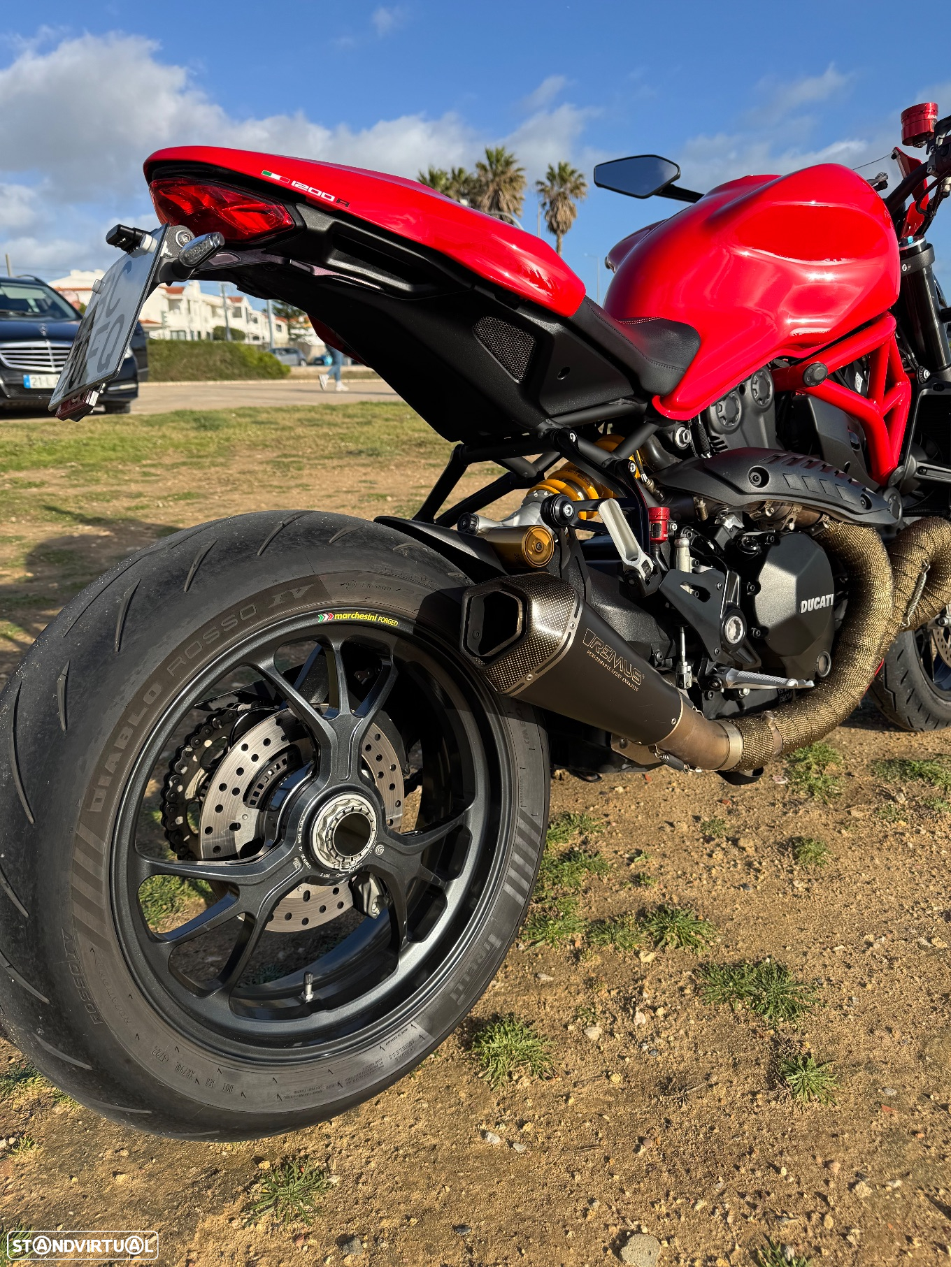 Ducati Monster 1200R - 3