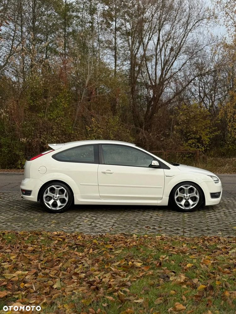 Ford Focus 2.5 ST - 2