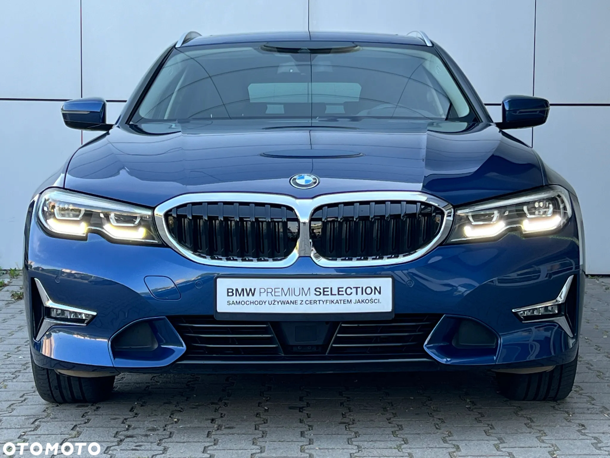 BMW Seria 3 320d xDrive Luxury Line sport - 2