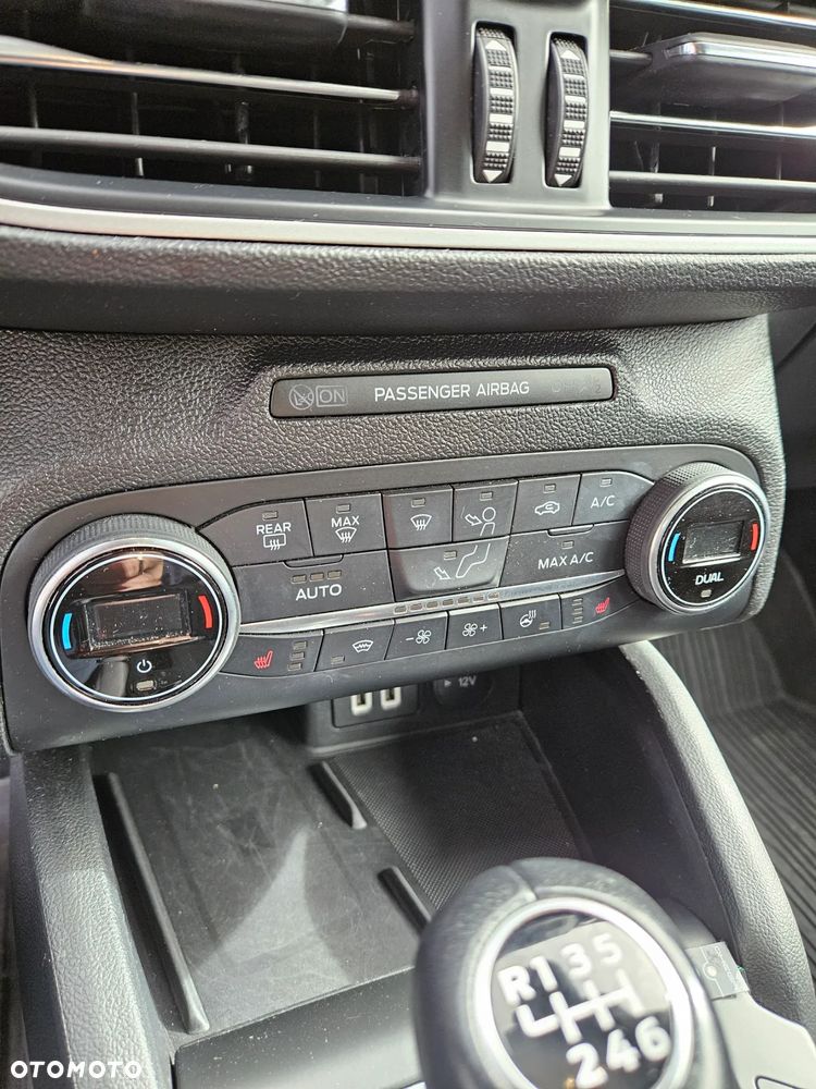Ford Focus 1.5 EcoBlue Trend Edition Business - 25