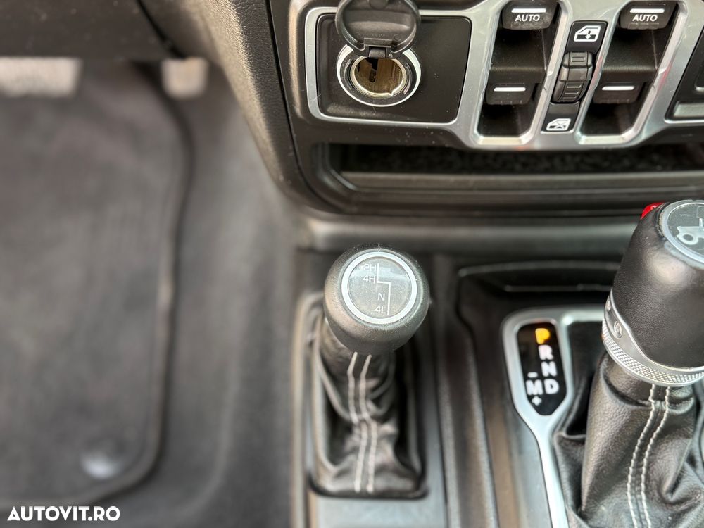 Jeep Wrangler Unlimited 3.6 Automatik Sahara - 18