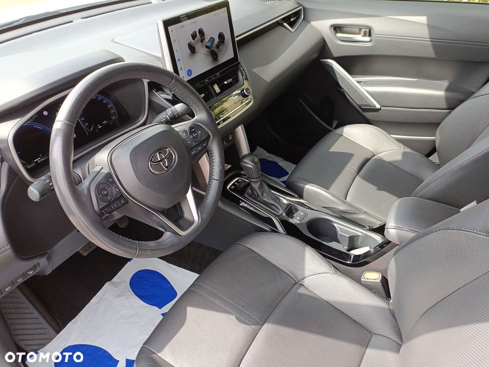 Toyota Corolla Cross 2.0 Hybrid Executive AWD - 16