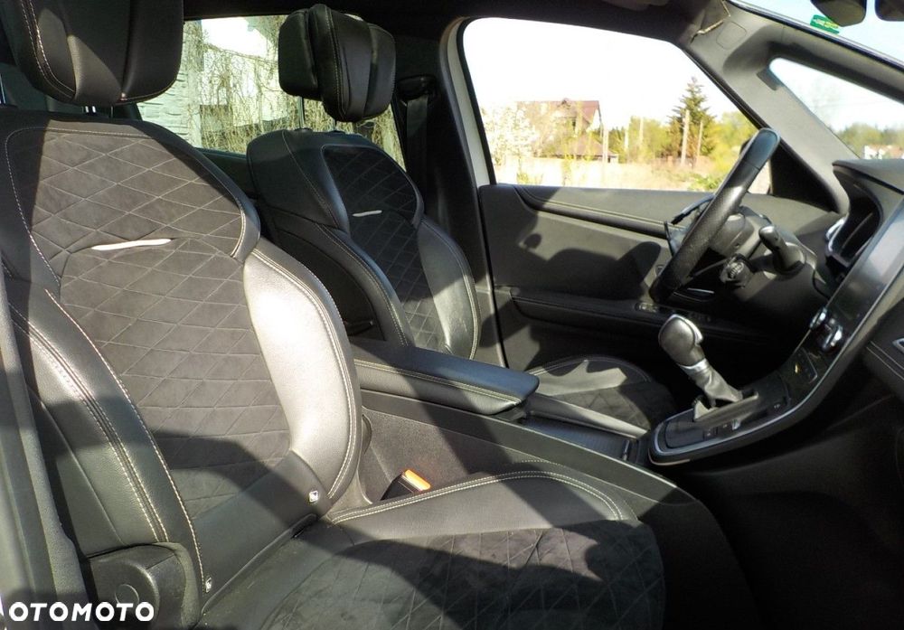 Renault Grand Scenic - 14