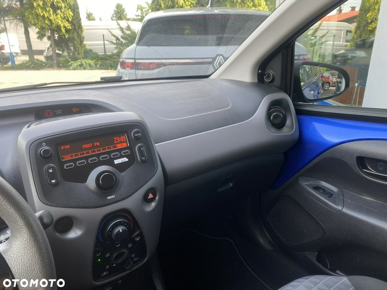 Peugeot 108 - 11