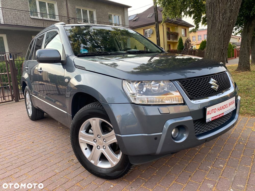 Suzuki Grand Vitara 2.0 Comfort Limited - 27