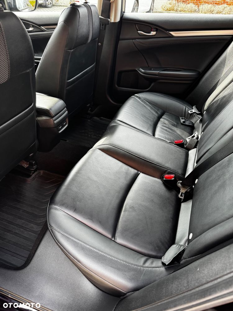 Honda Civic 1.5 T Executive CVT - 11