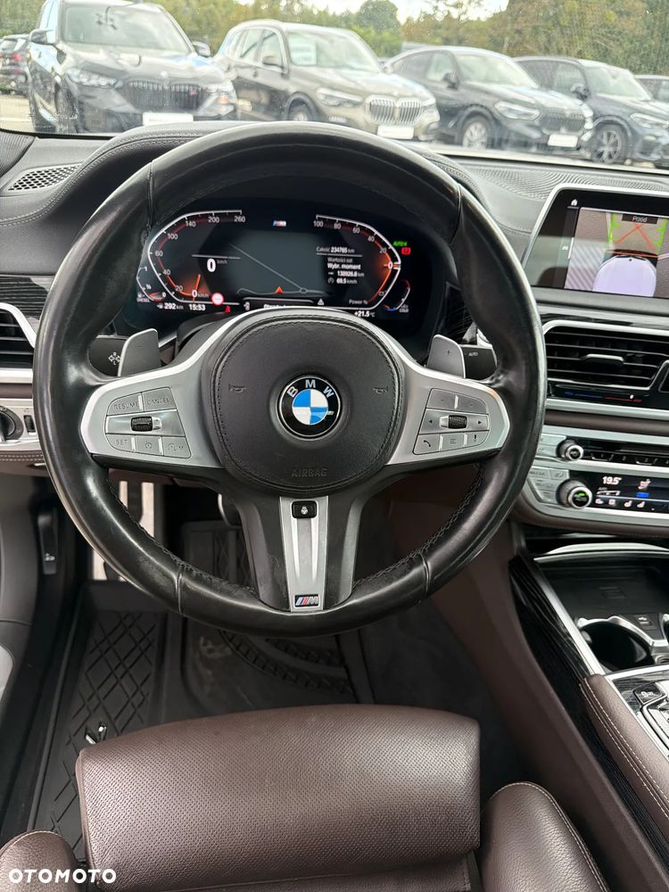 BMW Seria 7 740d xDrive mHEV sport - 12