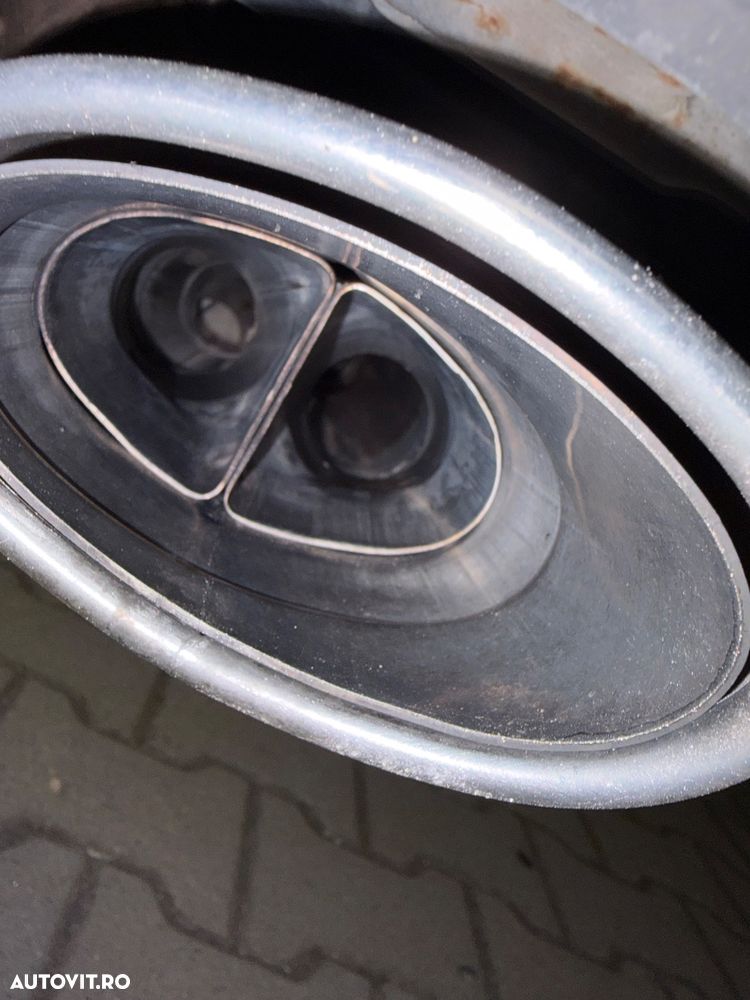 Mercedes-Benz C - 9