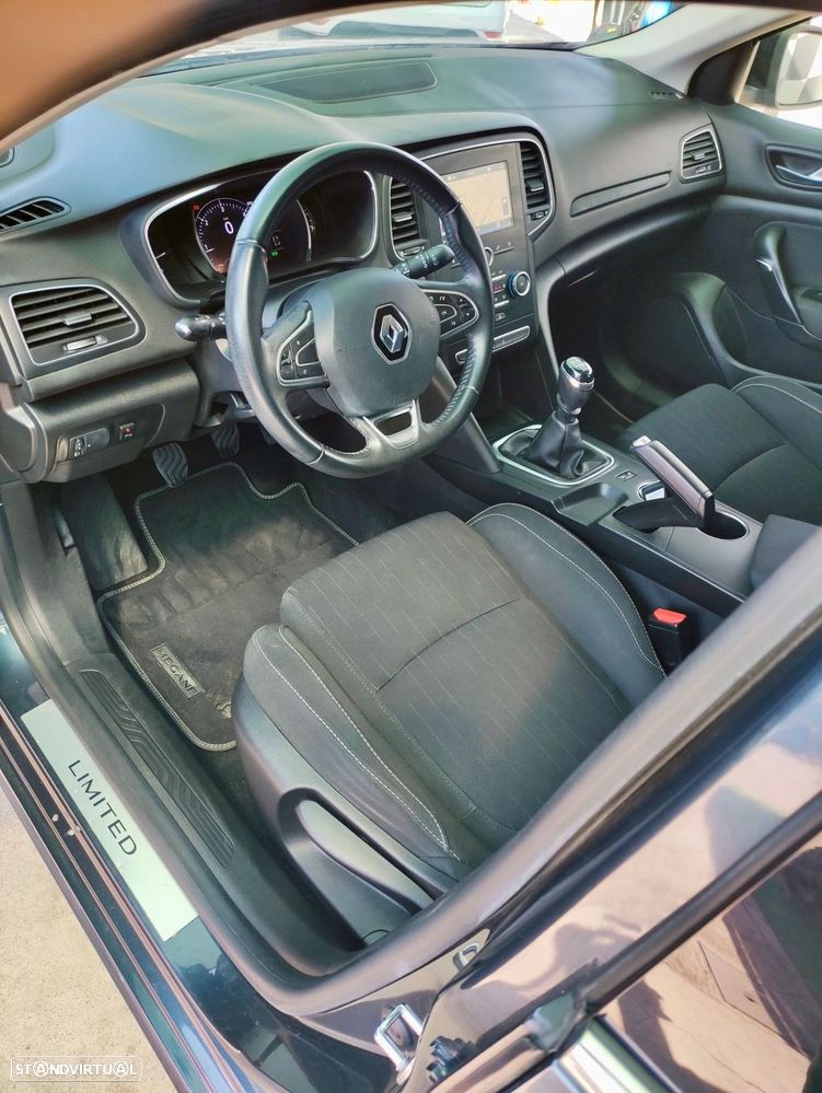 Renault Mégane 1.5 Blue dCi Limited - 6