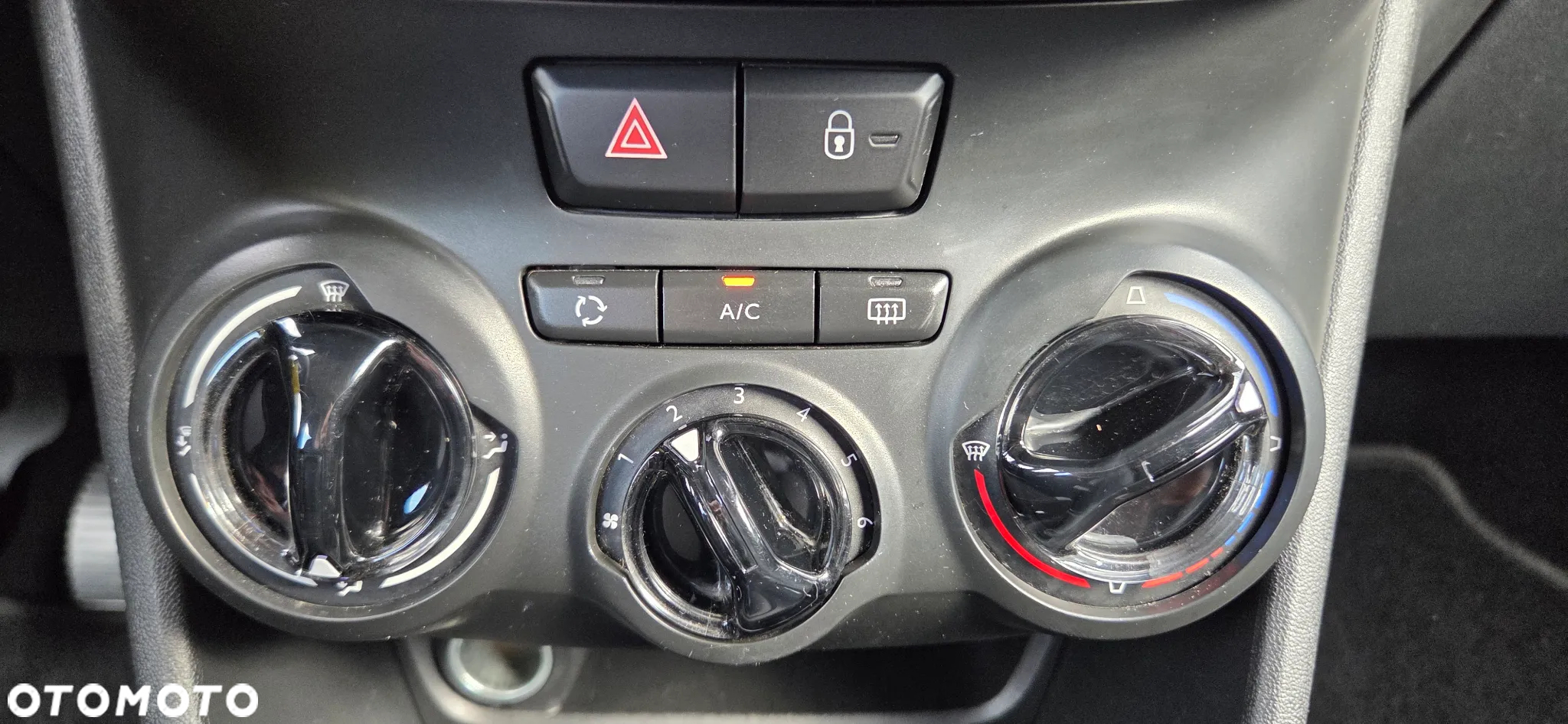 Peugeot 2008 1.2 Pure Tech Style EU6 - 17