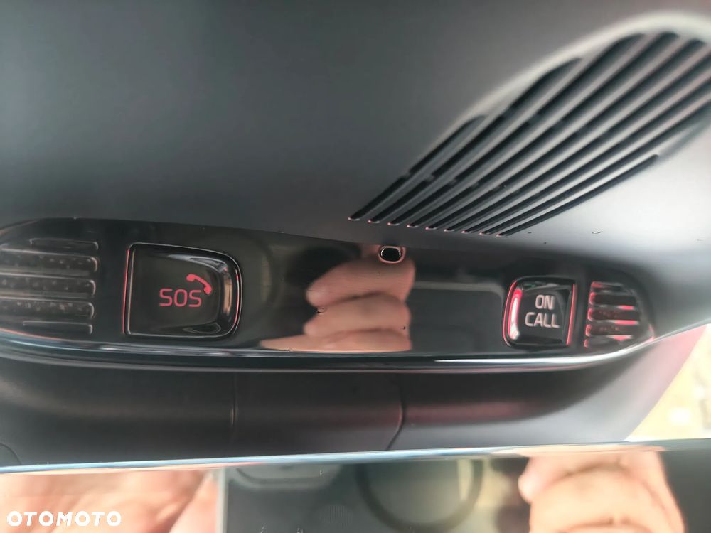 Volvo XC 40 T3 R-Design - 35