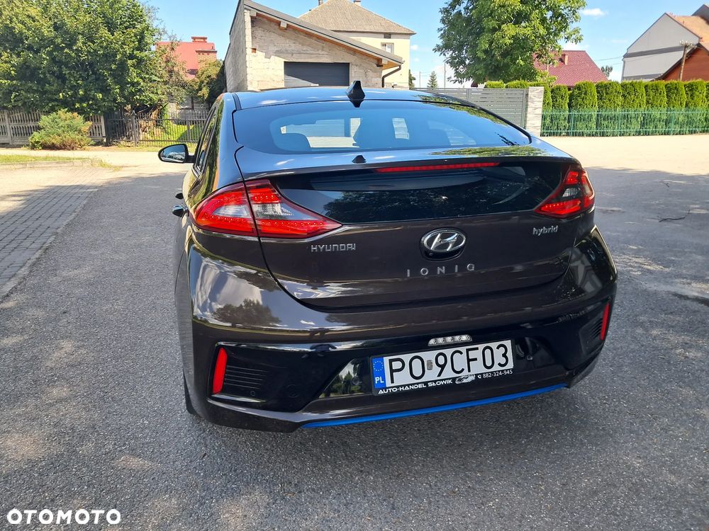 Hyundai IONIQ Hybrid Premium - 10