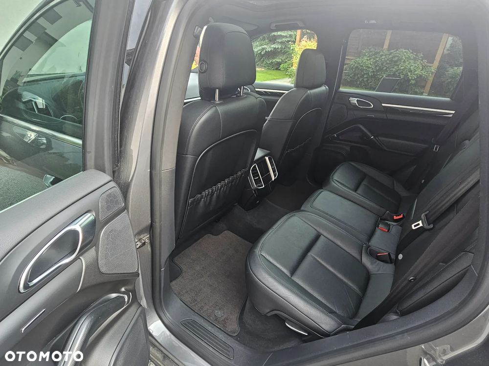 Porsche Cayenne Tiptronic S - 8