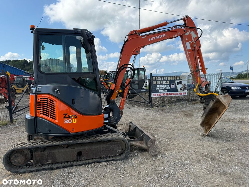Hitachi Zx30 - 5