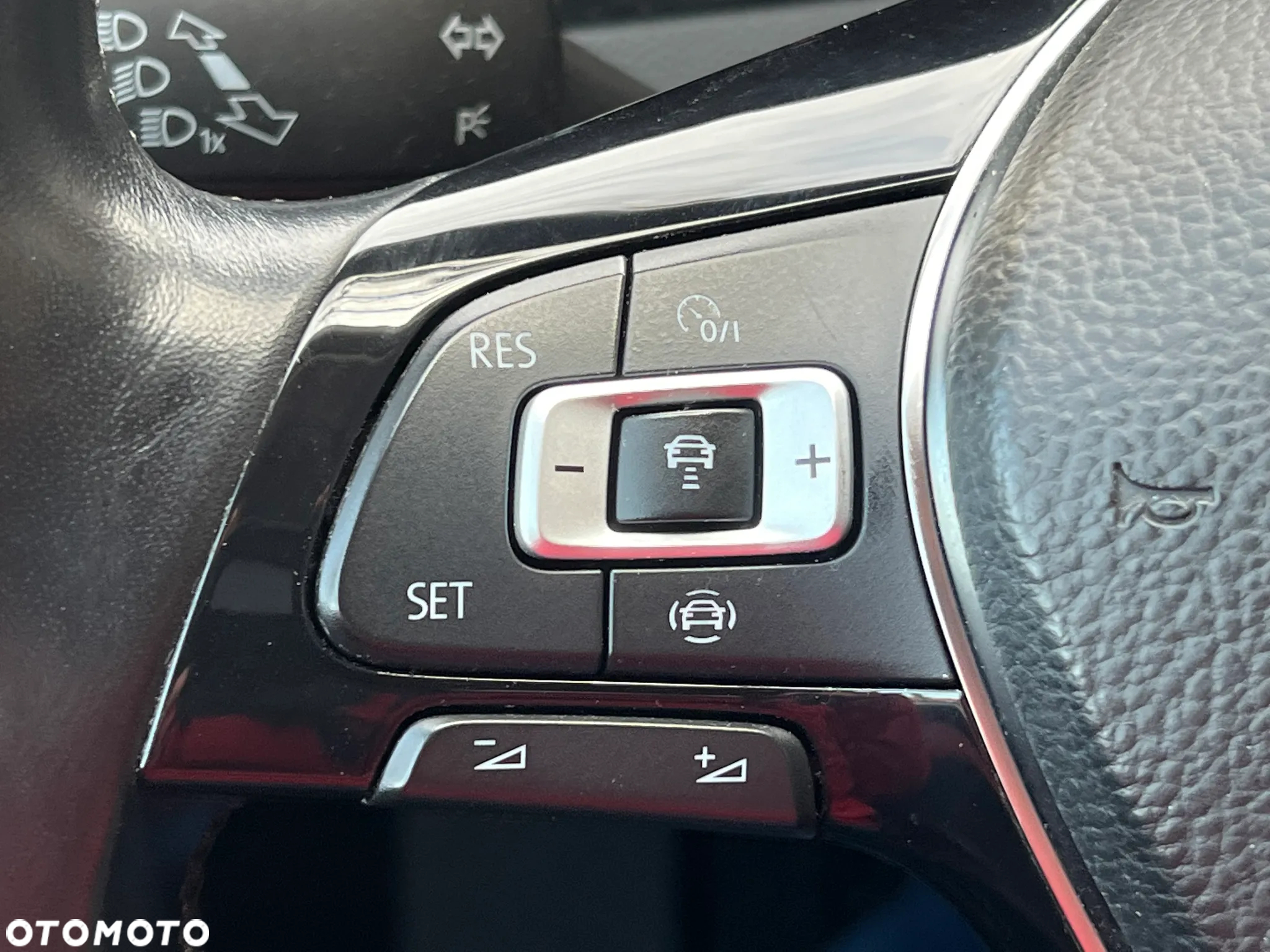 Volkswagen Passat 2.0 TDI BMT Comfortline - 19