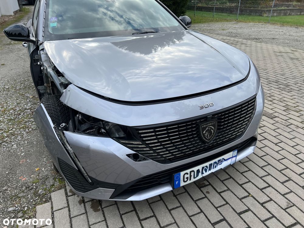 Peugeot 308 SW Hybrid 180 e-EAT8 Allure - 13