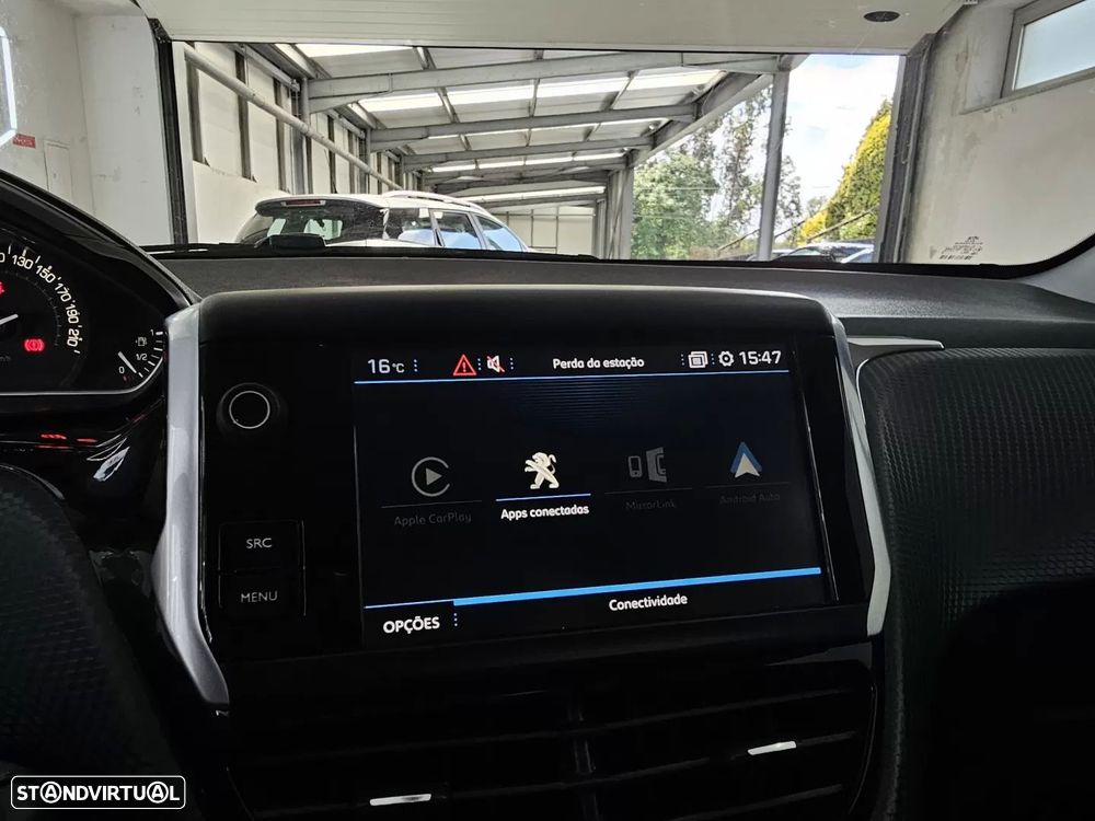 Peugeot 208 1.2 PureTech GT Line EAT6 - 42