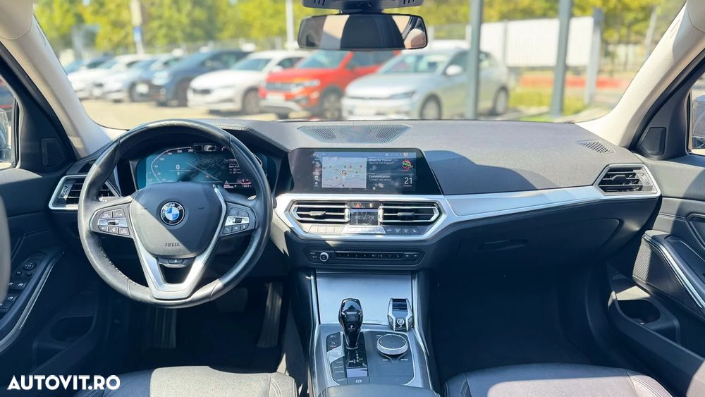 BMW Seria 3 320i xDrive AT - 10