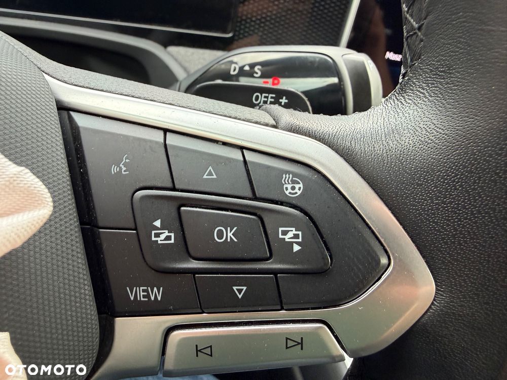 Volkswagen Passat Variant 1.5 TSI EVO Business DSG - 20