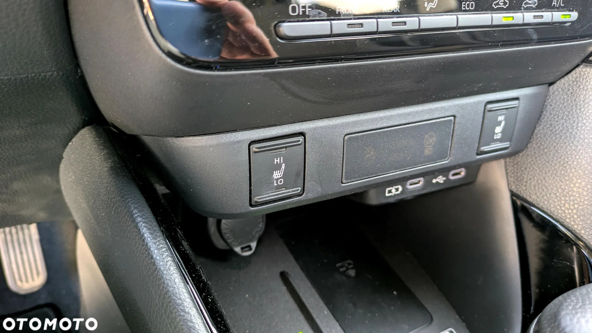 Toyota Yaris Hybrid 1.5 Style - 14