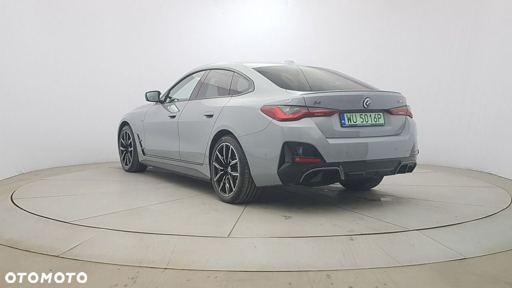 BMW i4 - 4