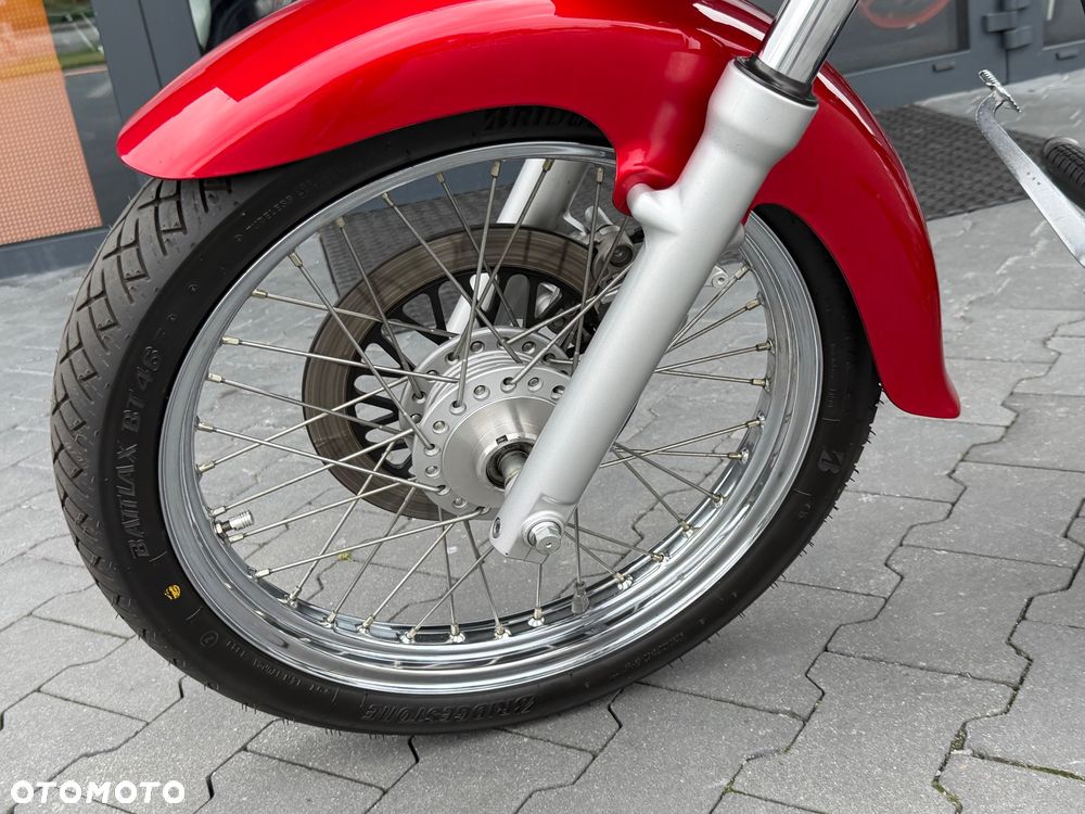 Suzuki Intruder - 38