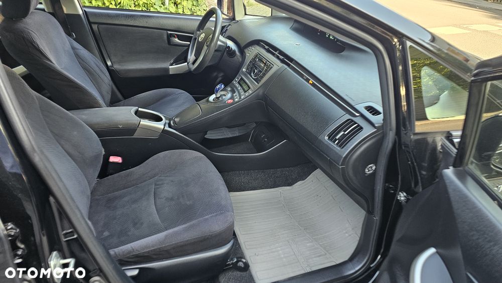 Toyota Prius - 14