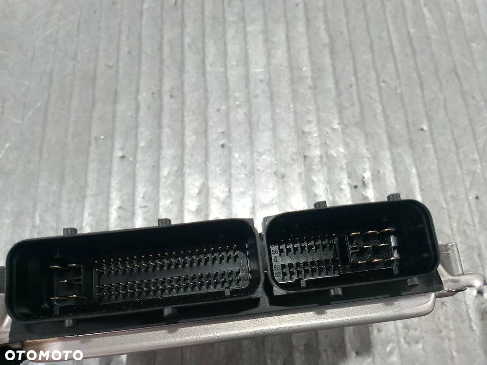 KOMPUTER, STEROWNIK AUDI A4 B6 038906019KA  0281011140 1.9 TDI - 3