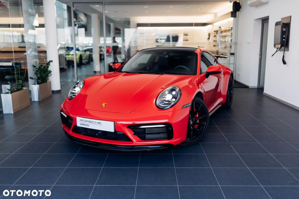 Porsche 911 Carrera 4S - 3