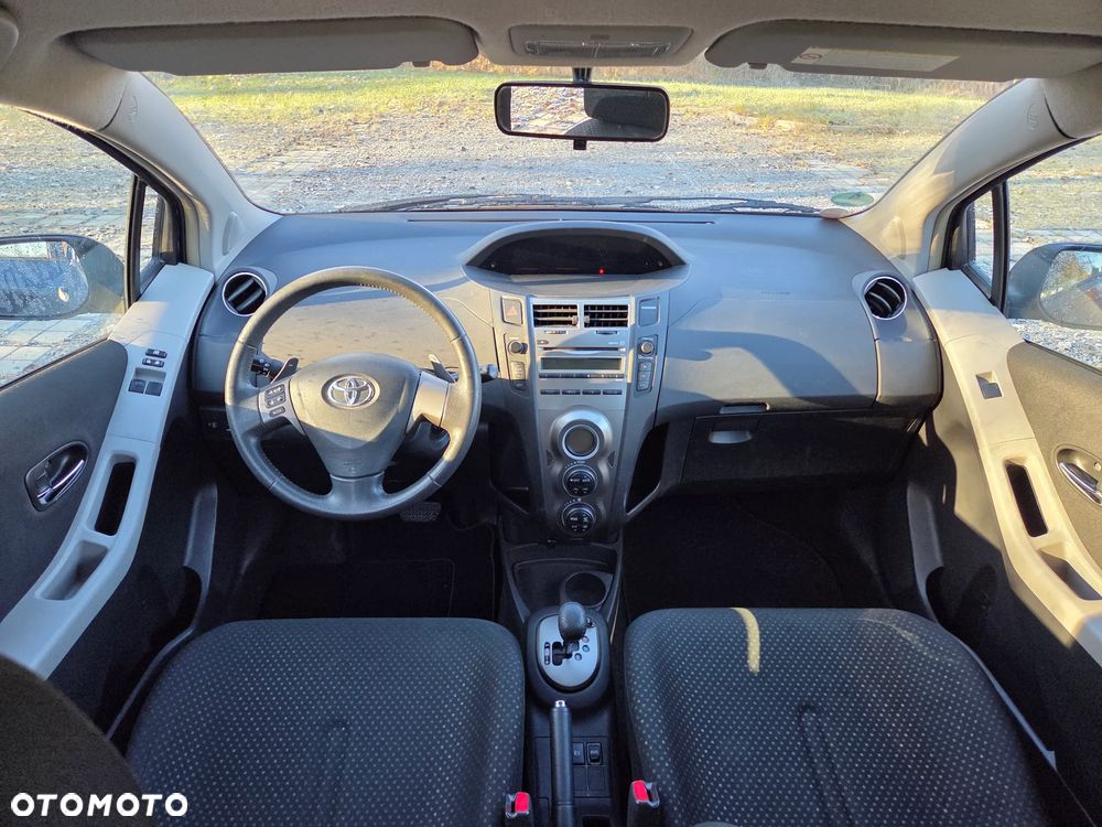 Toyota Yaris 1.33 VVT-i Multi Mode Life - 3