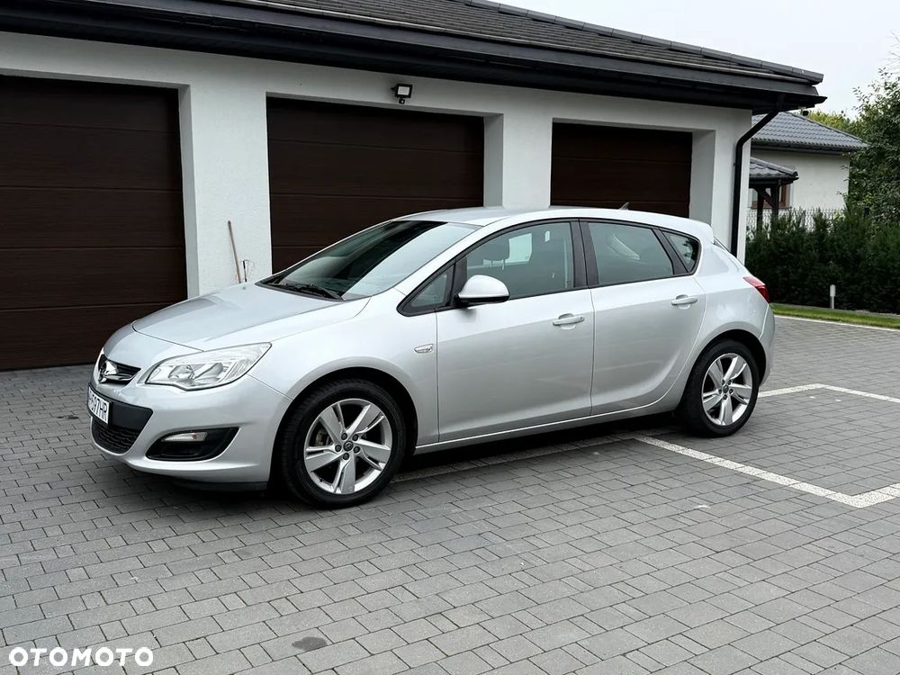 Opel Astra - 2
