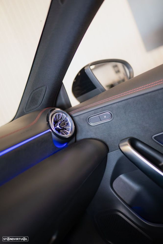 Mercedes-Benz CLA 250 e Shooting Brake AMG Line - 45