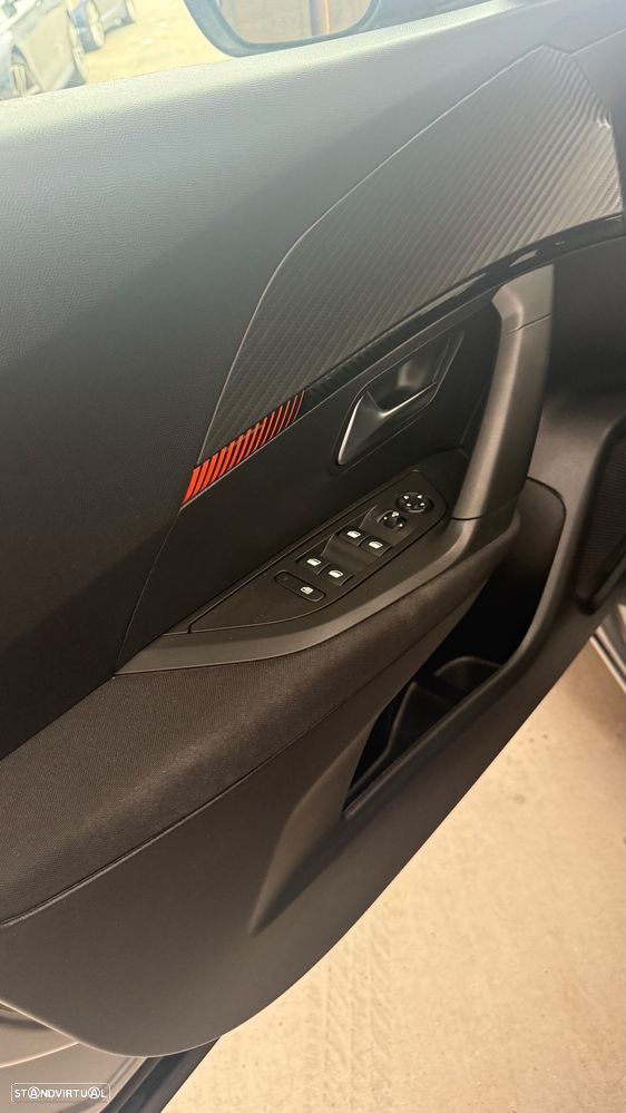 Peugeot 2008 PureTech 110 Stop&Start Style - 8