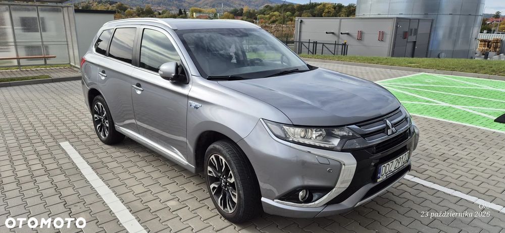 Mitsubishi Outlander 2015 photo 2