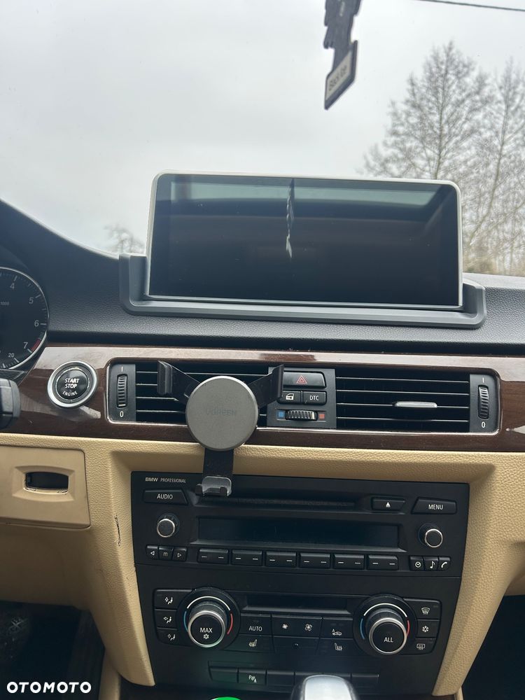 BMW Seria 3 318i Edition Exclusive - 11