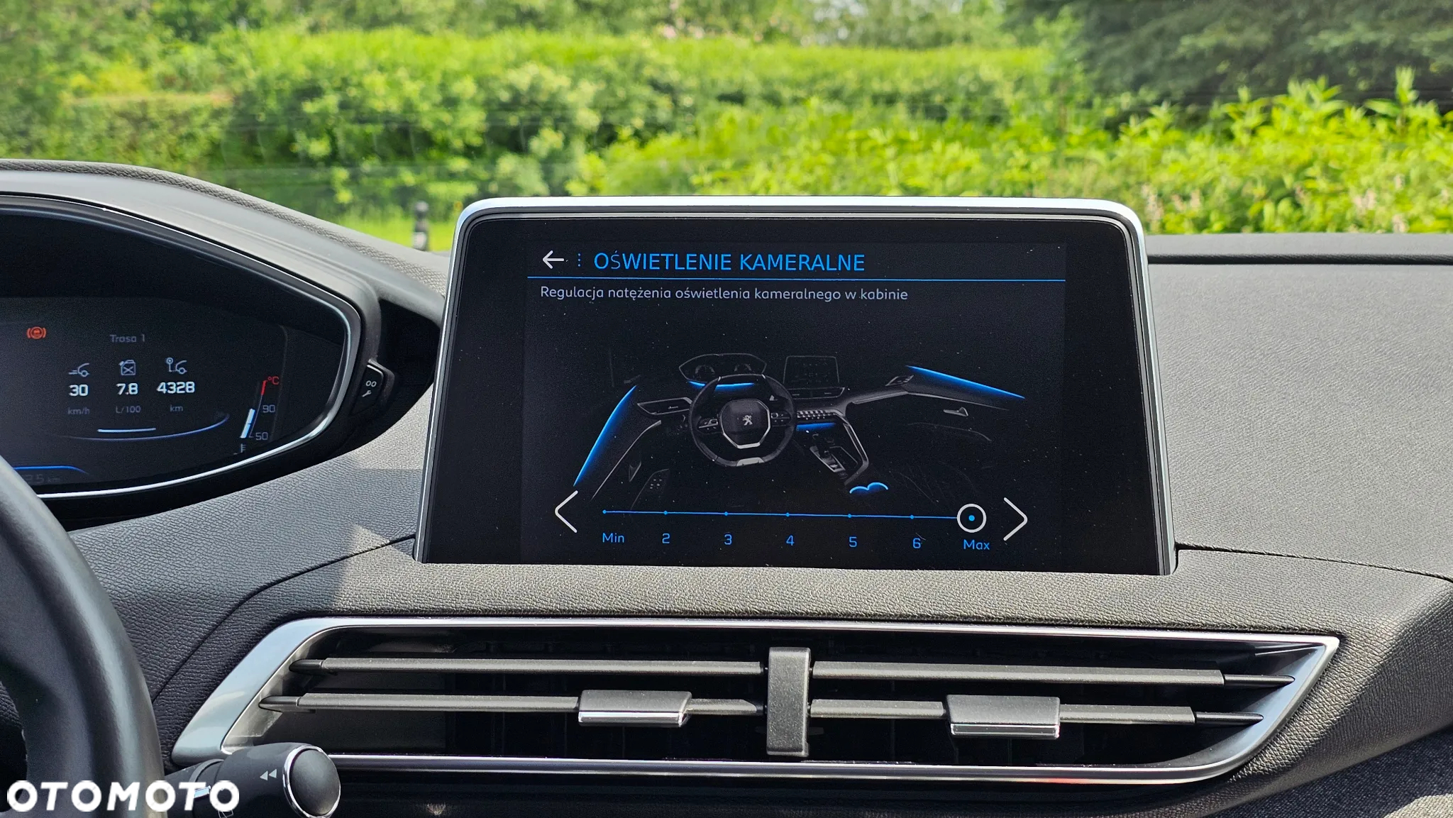 Peugeot 3008 1.2 PureTech Allure S&S - 29