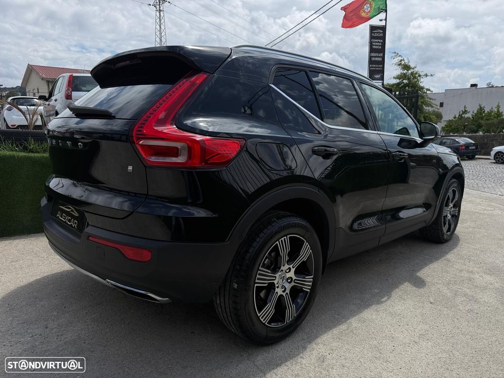 Volvo XC 40 2.0 D3 Inscription AWD Geartronic - 4