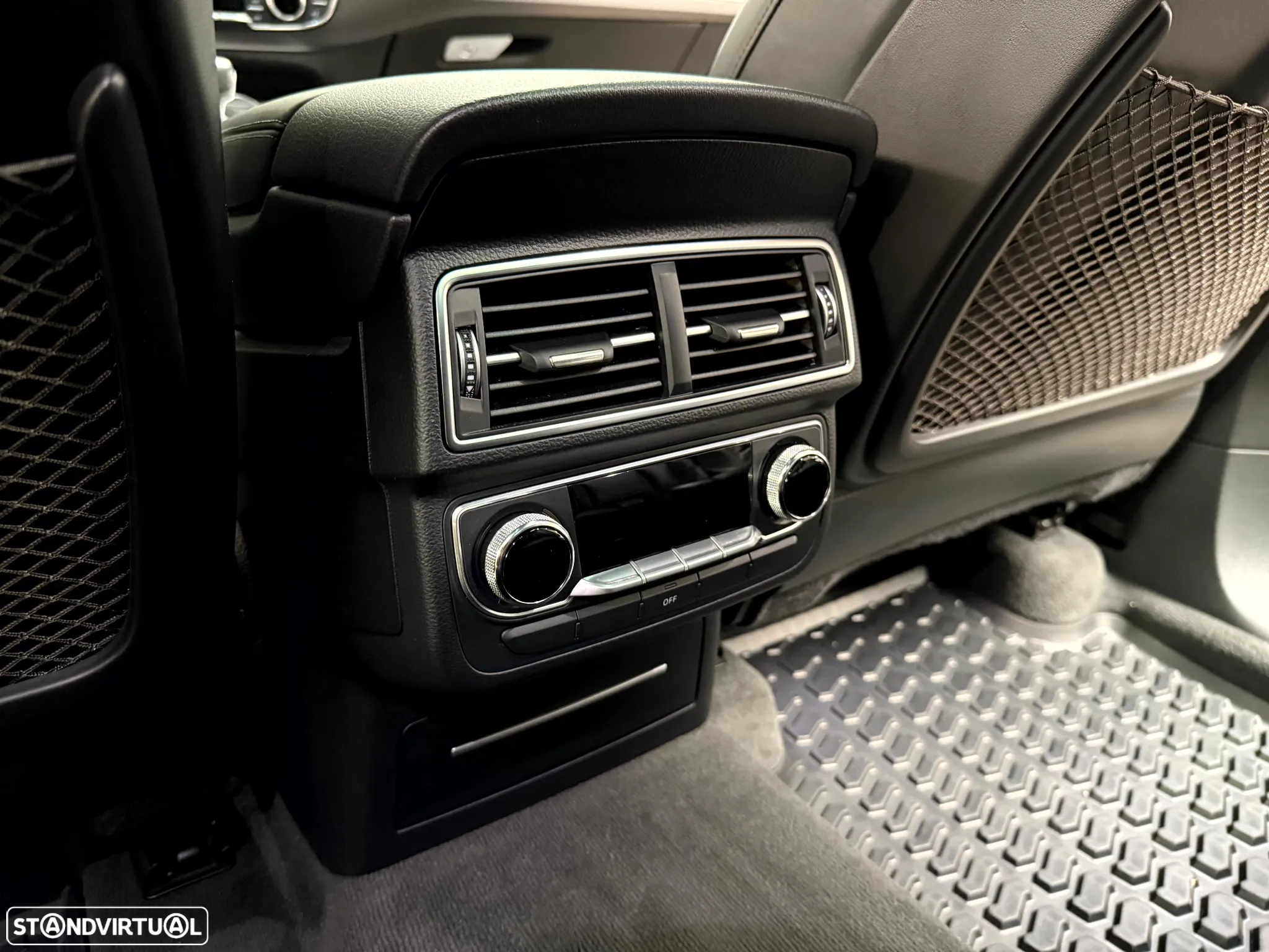 Audi Q7 3.0 TDI quattro S-line Tiptronic 7L - 49