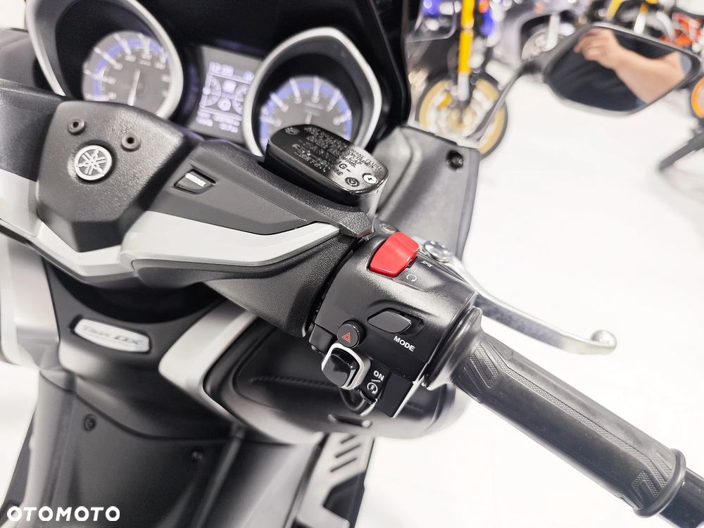 Yamaha Tmax - 11