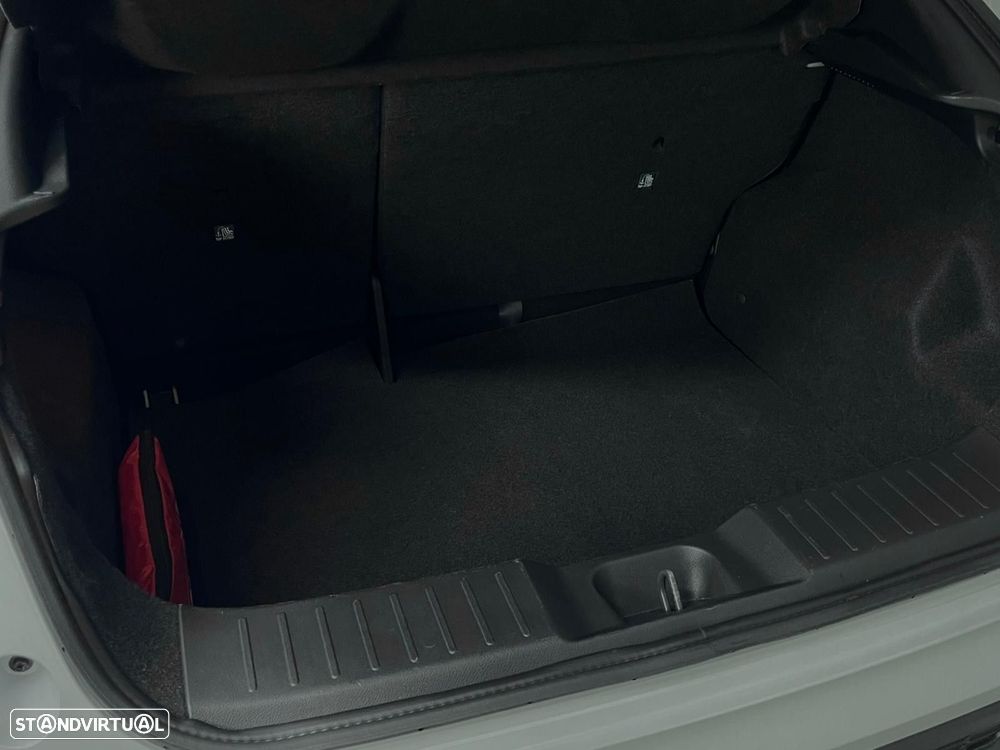 Nissan Juke 1.0 DIG-T N-Connecta Two Tone - 27